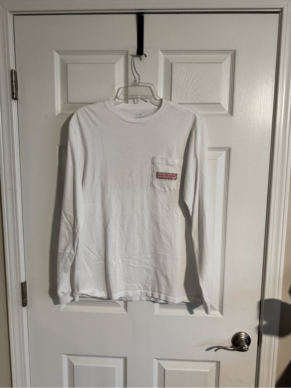 Vineyard Vines Men's White Long-Sleeve Pocket Tee with Small Chest Logo
